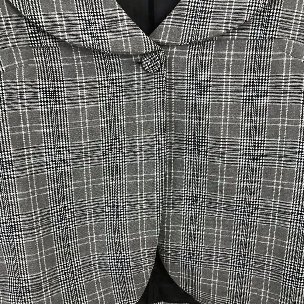 ** Hanna Anderson ** Plaid short blazer